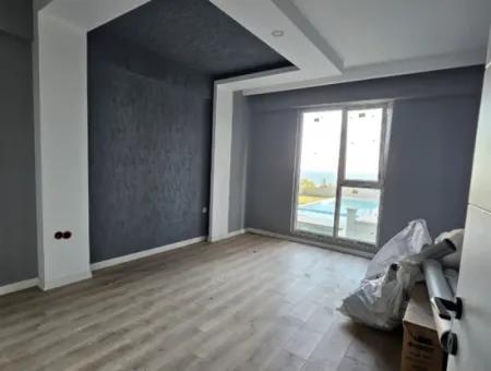 135 M2 3 1 0 Wohnung Mit Pool Front Zum Verkauf In Topagac