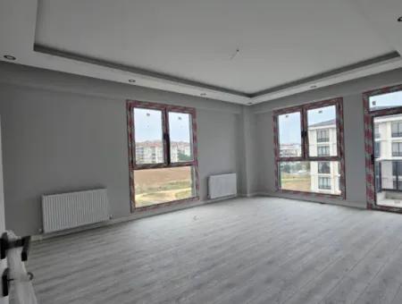 140 M2 3 1 Luxuswohnung Neben Den Abschlussschulen In Tekirdag Hürriyet Nachbarschaft