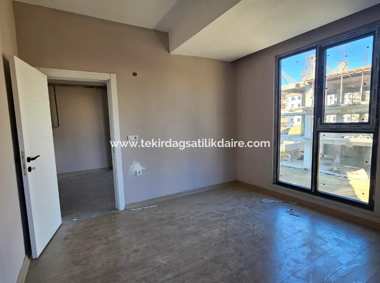 1 1 Apartment With Pool Close To The Municipality In Tekirdag Süleymanpaşa Atatürk Neighborhood