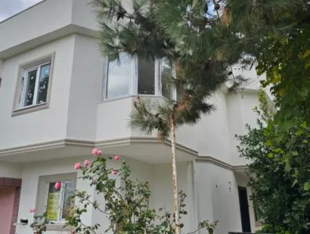 Sea View Detached House In 3 Storey 210 M2 Plot For Sale In Tekirdag Değirmenaltı