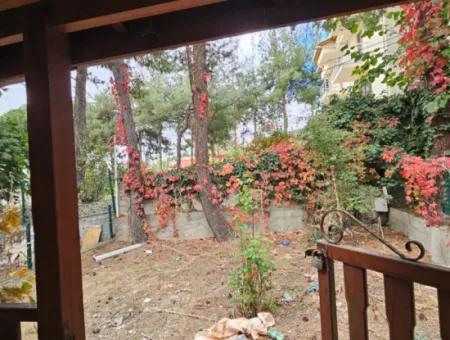 Sea View Detached House In 3 Storey 210 M2 Plot For Sale In Tekirdag Değirmenaltı