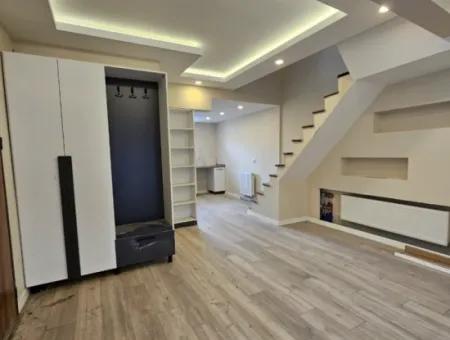 Sea View Detached House In 3 Storey 210 M2 Plot For Sale In Tekirdag Değirmenaltı