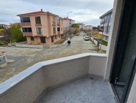 0 2 1 Separate Kitchen Apartment For Sale In Tekirdag Altinova Neighborhood At Bargain Price