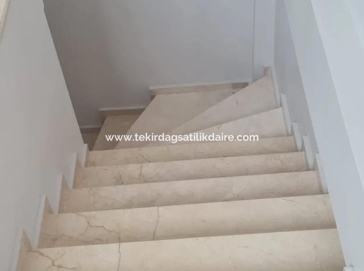 Tekirdağ Hürriyet Mahallesinde Kiralık 3+1 Dubleks Daire