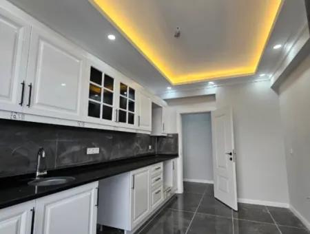 140 M2 3+1 Site İcinde Geniş Balkonlu , Havuzlu Satılık 0 Lüx Daire